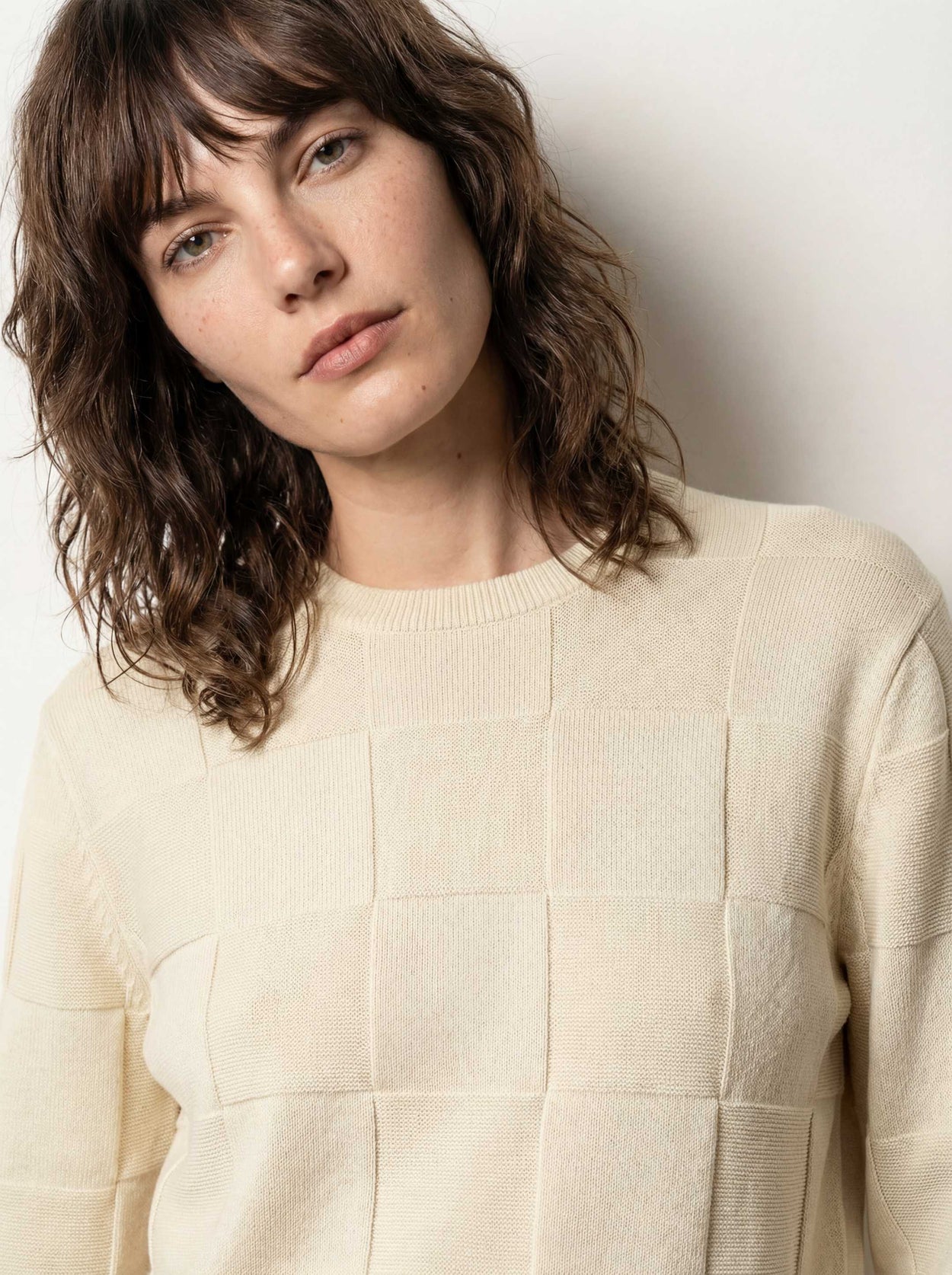 The Textured Crewneck Jumper Raw White Female Image