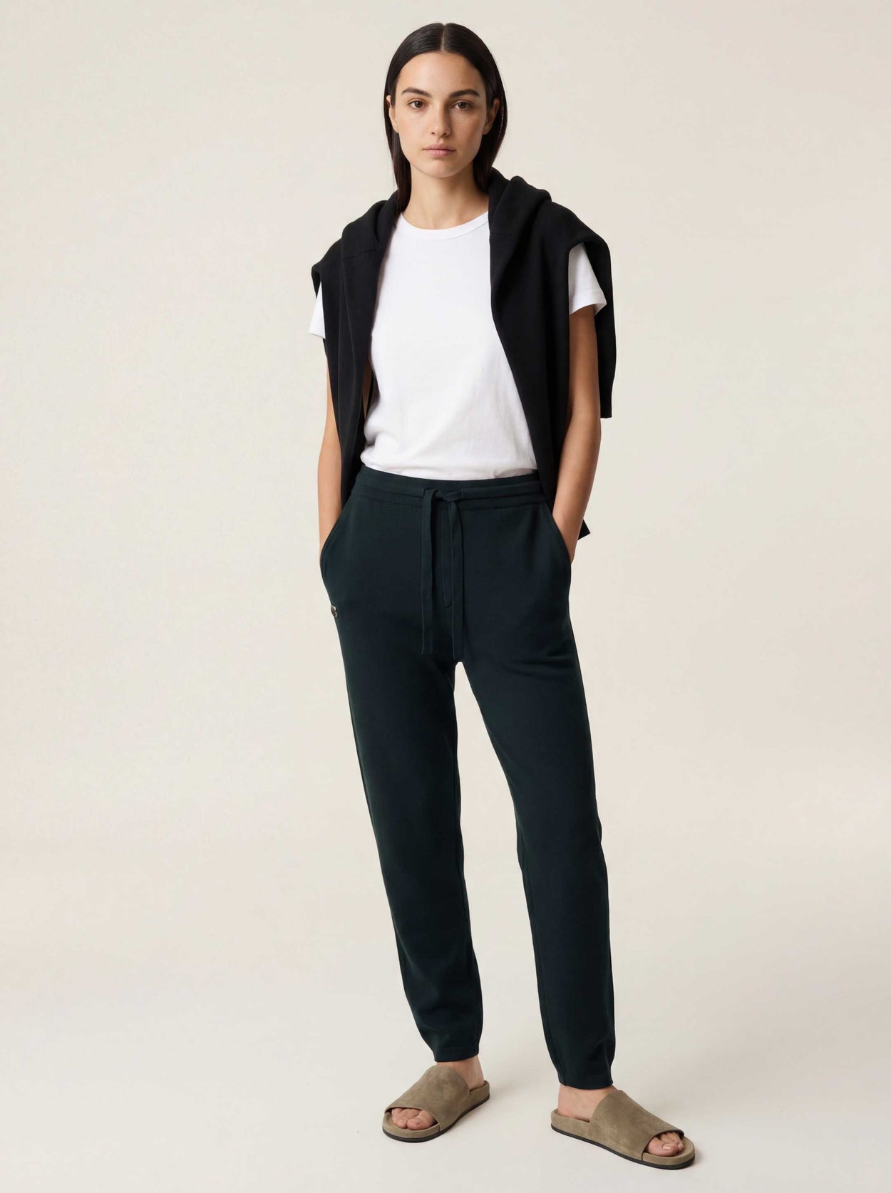 The Flow Jogger Forest Green Image