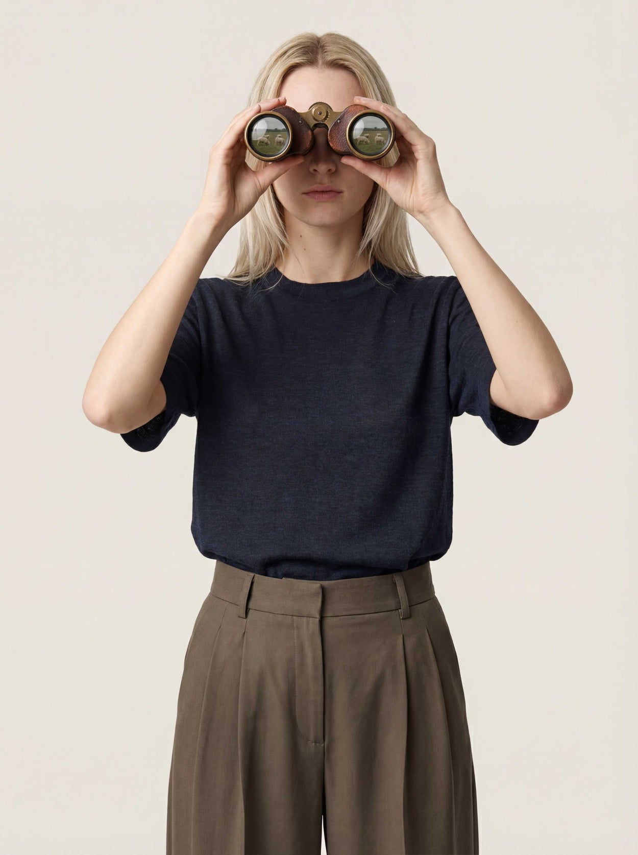 The Ultra-Light T-Shirt Pacific Blue Female Image