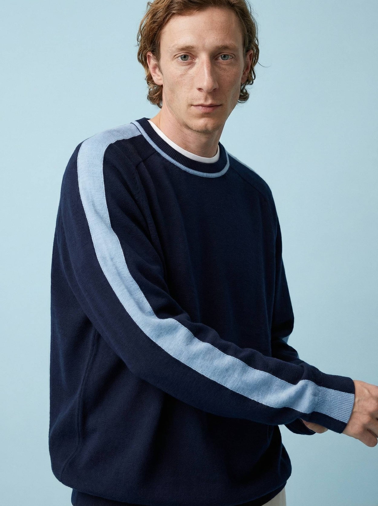 The Silhouette Crewneck Jumper Pacific Blue Male Image