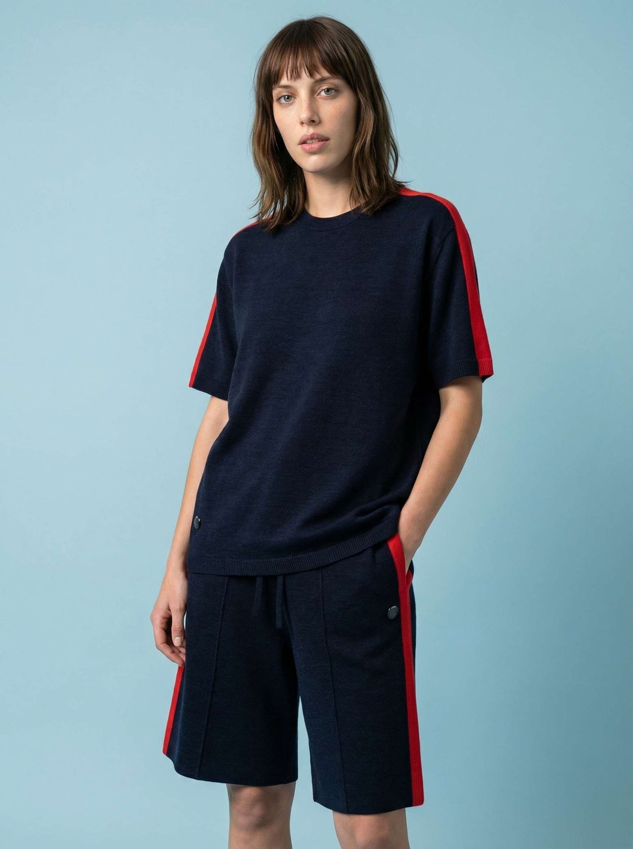 The Silhouette Shorts Pacific Blue Female Image