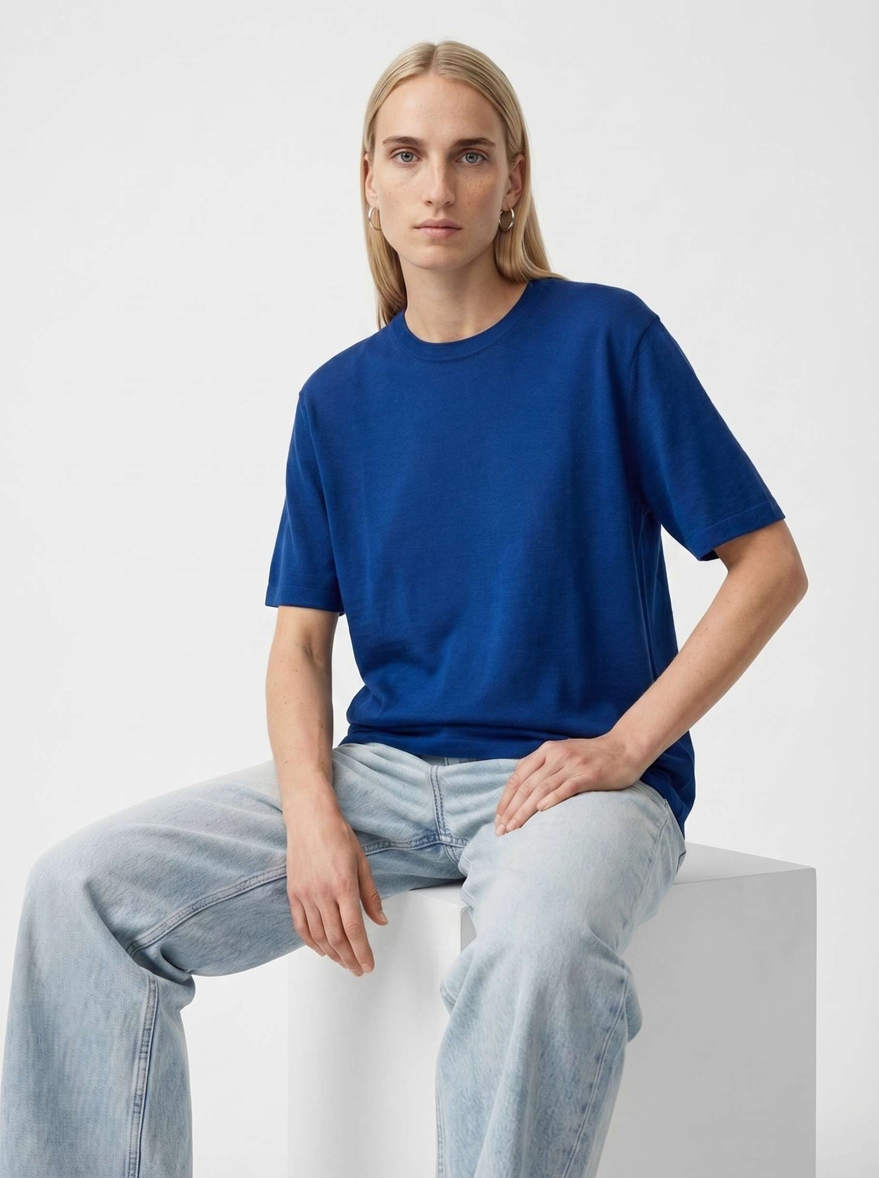 The Ultra-Light T-Shirt Cobalt Blue Female Image