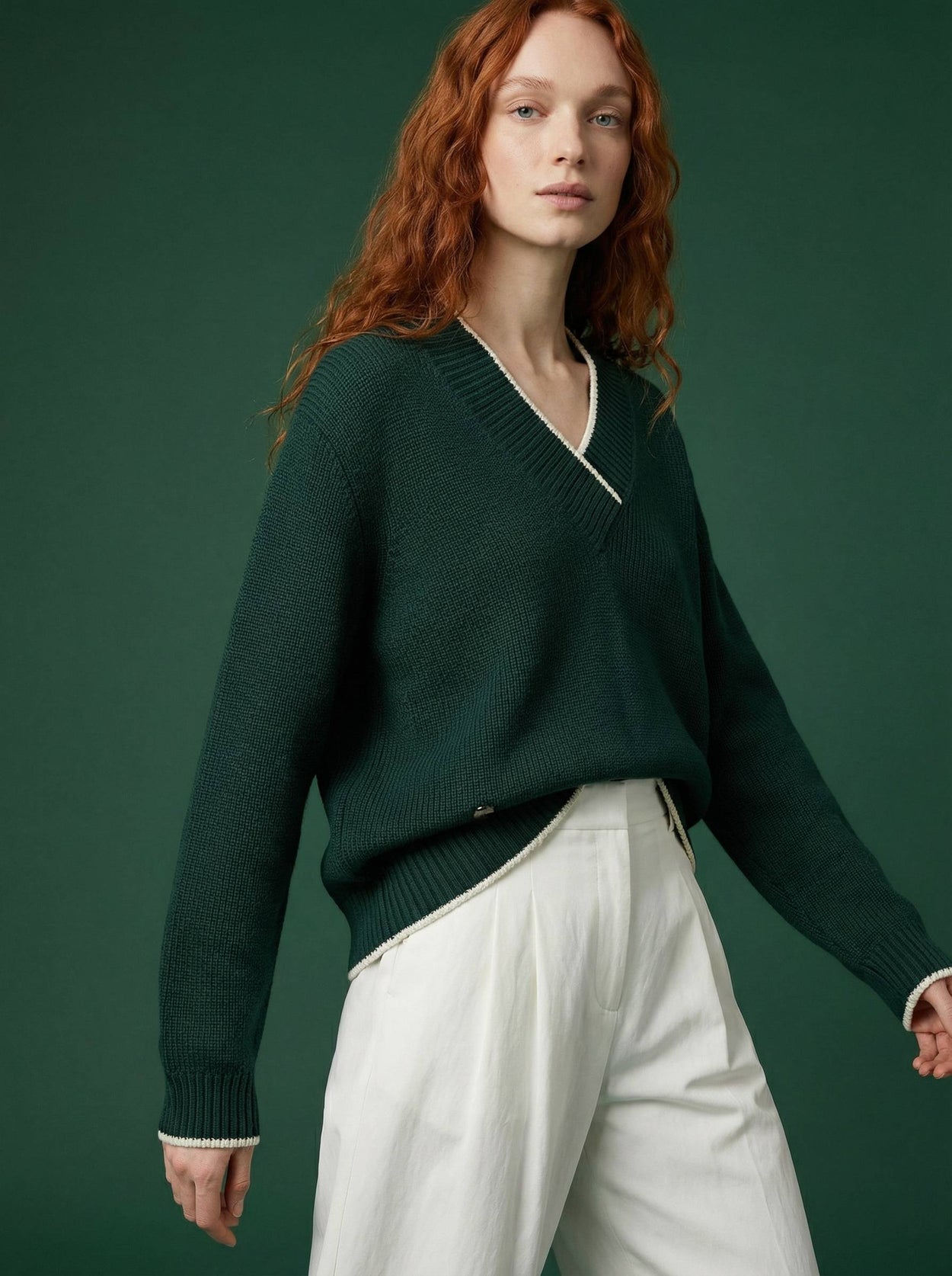 The Vale V-Neck Emerald Green Female Image