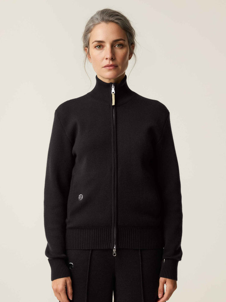 The Everyday Zip Through Anthracite Black Image