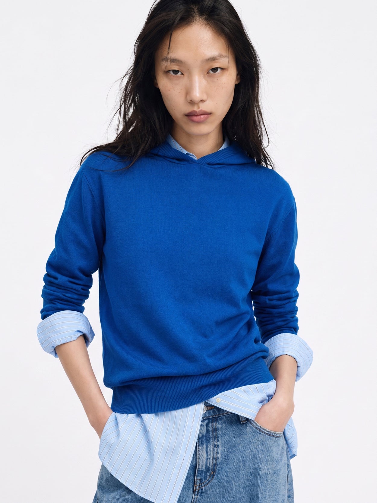 The Fine Knit Hoodie Cobalt Blue Female Image