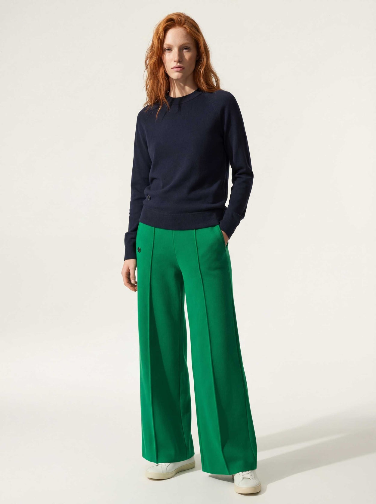 The Flow Trousers Bottle Green Female Image