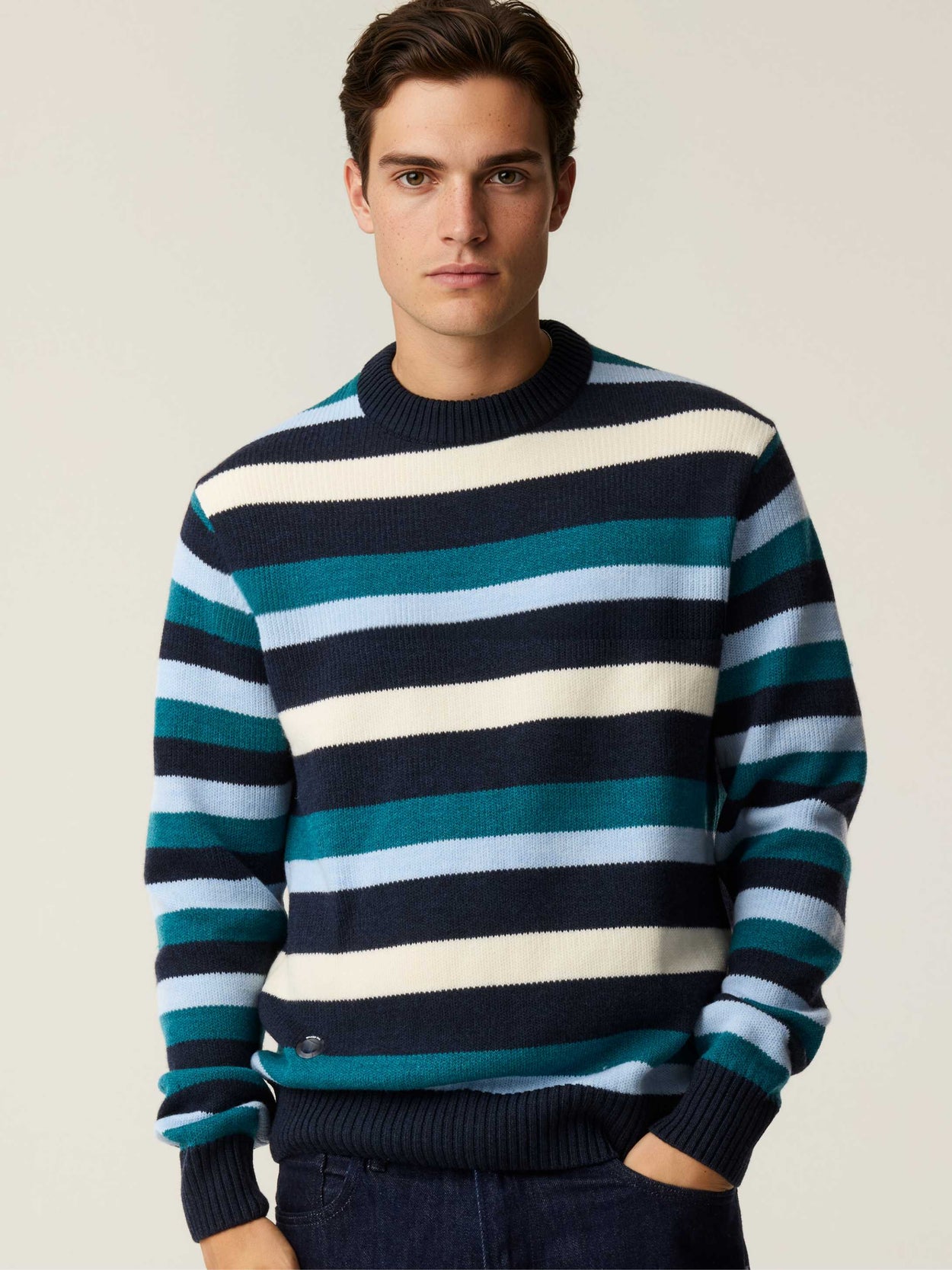 The Stripe Crewneck Pacific Blue Male Image