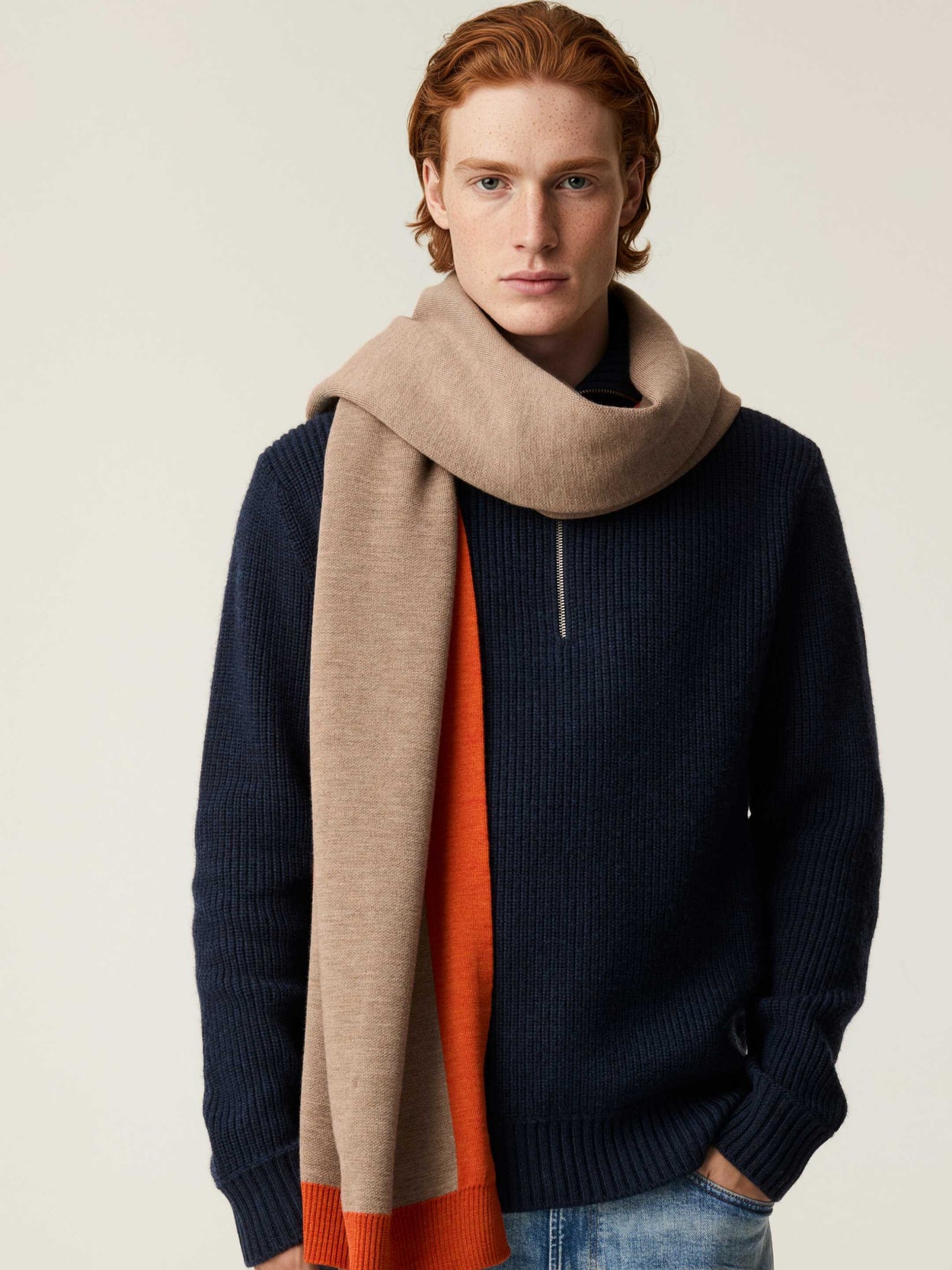 The Silhouette Scarf Fawn Brown Male Image