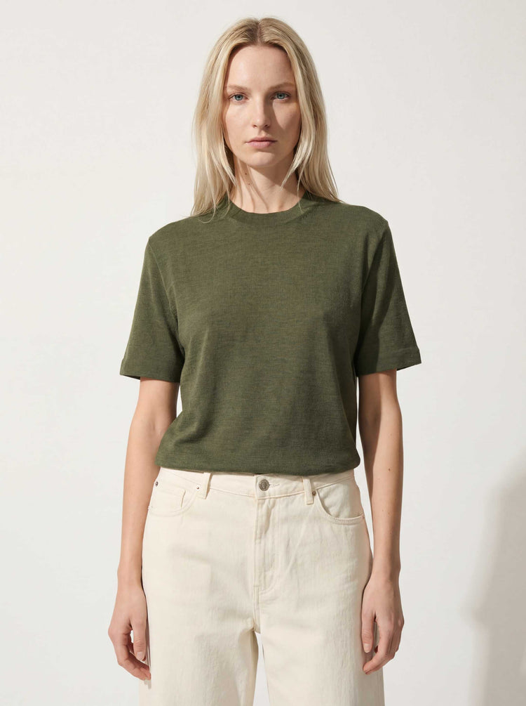 The Ultra-Light T-Shirt Moss Green Image