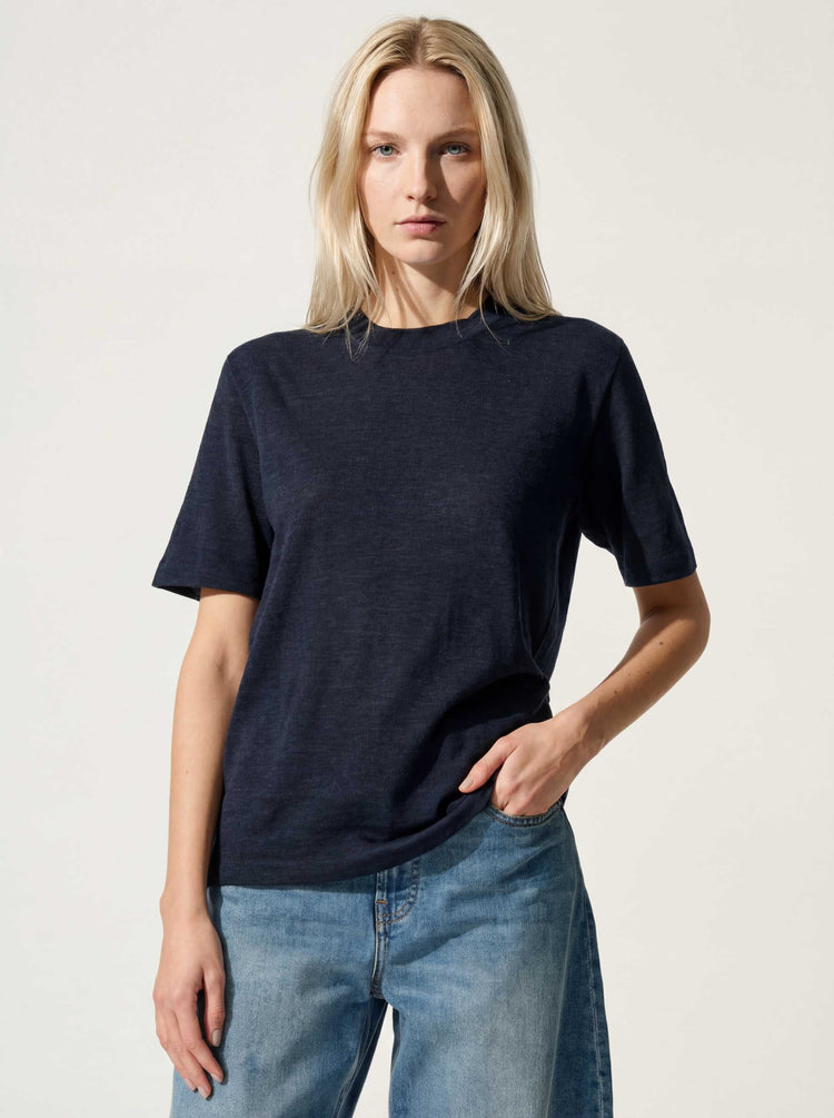 The Ultra-Light T-Shirt Pacific Blue Image