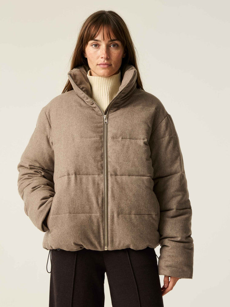 The Wool Puffer Jacket Fawn Brown Image