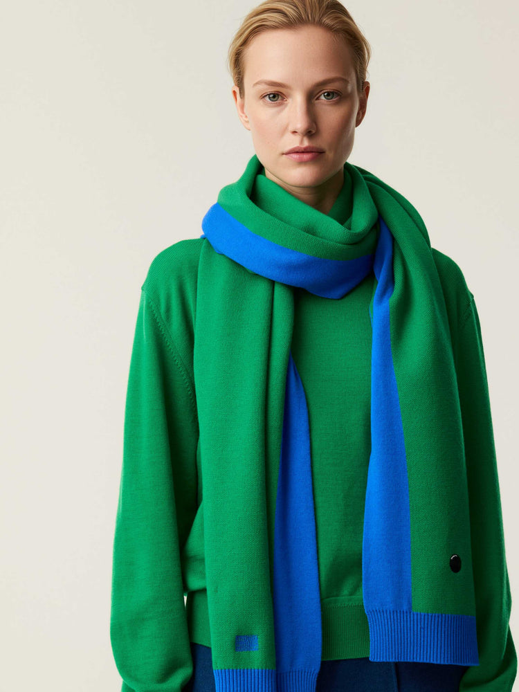 The Silhouette Scarf Bottle Green Image