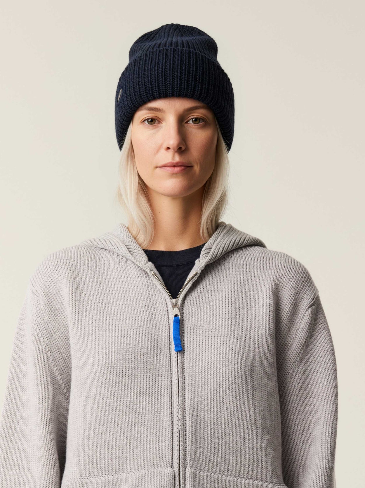 The Iconic Beanie Pacific Blue Female Image